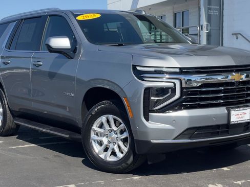 Used 2025 Chevrolet Tahoe LT AWD/4WD image 1