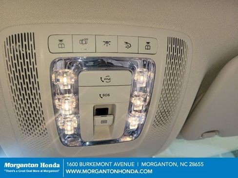 Used 2024 Mercedes-Benz GLE 350 4MATIC image 24