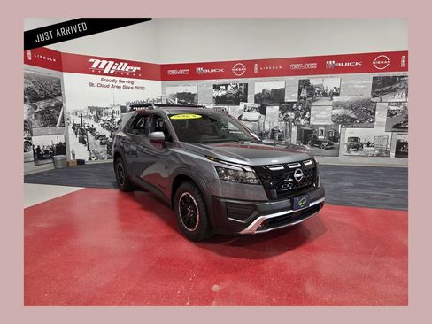 Used 2025 Nissan Pathfinder Rock Creek AWD/4WD image 1