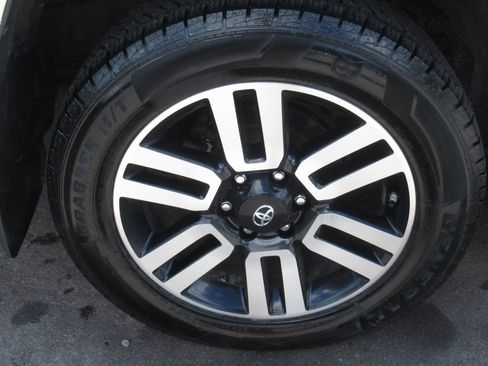 Used 2016 Toyota 4Runner Limited AWD/4WD image 9