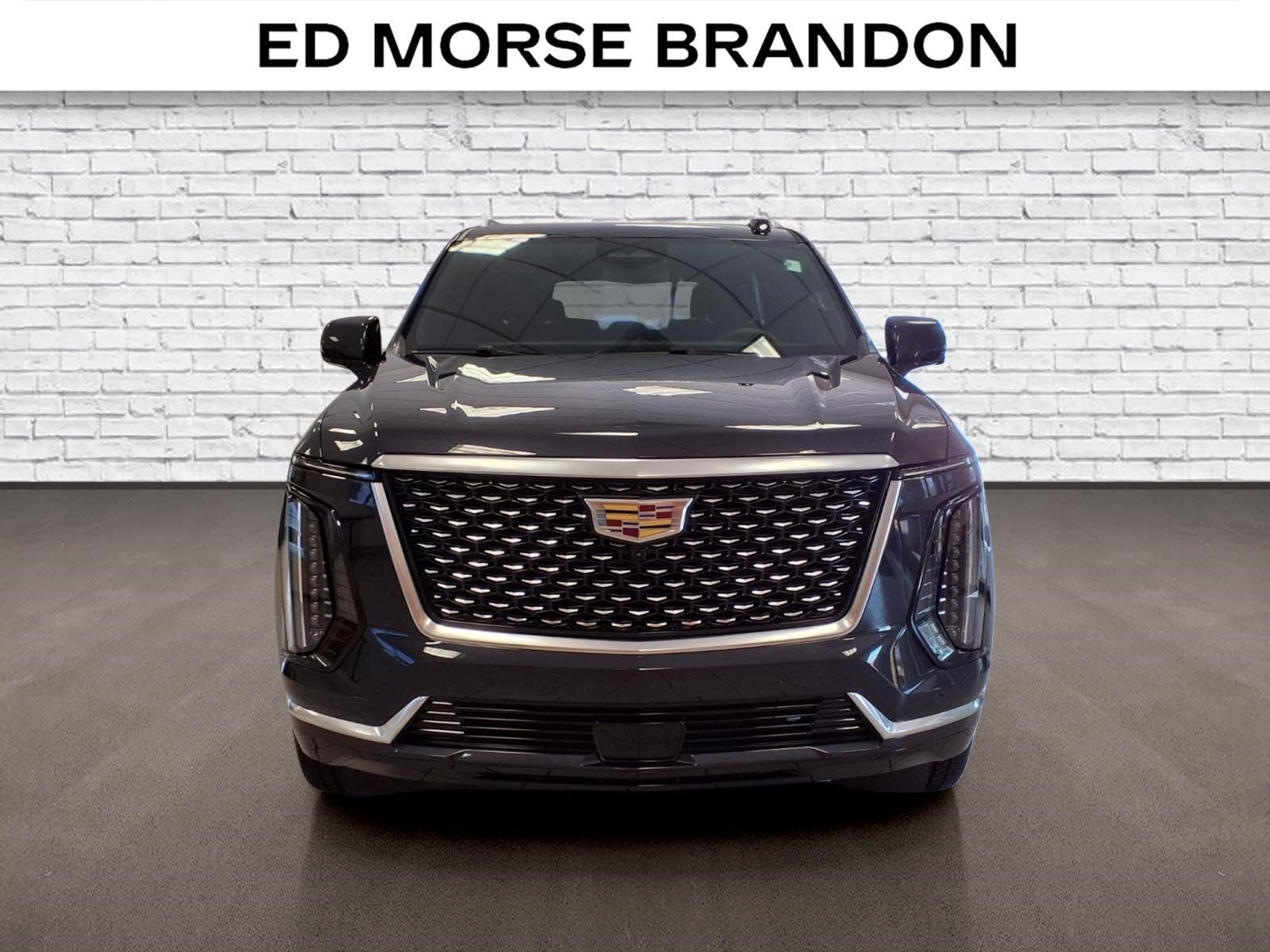 Used 2025 Cadillac Escalade Luxury RWD image 7
