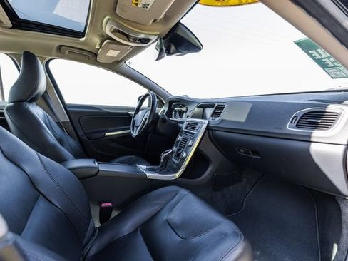 Used 2016 Volvo S60 T5 Premier FWD image 17
