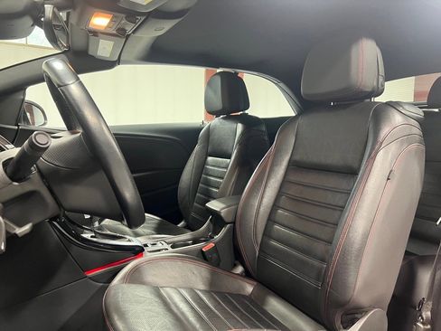 Used 2018 Buick Cascada Sport Touring w/ Dark Effects Package image 25