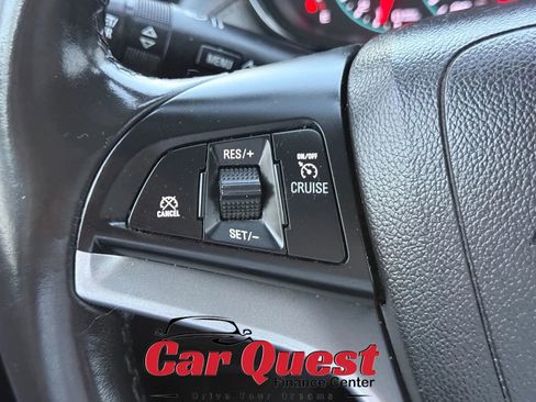 Used 2019 Chevrolet Trax LT w/ LT Convenience Package image 25