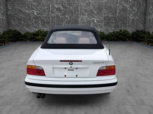 Used 1999 BMW 323i Convertible RWD image 5