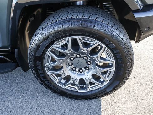 Used 2024 GMC Hummer EV 3X AWD/4WD image 15