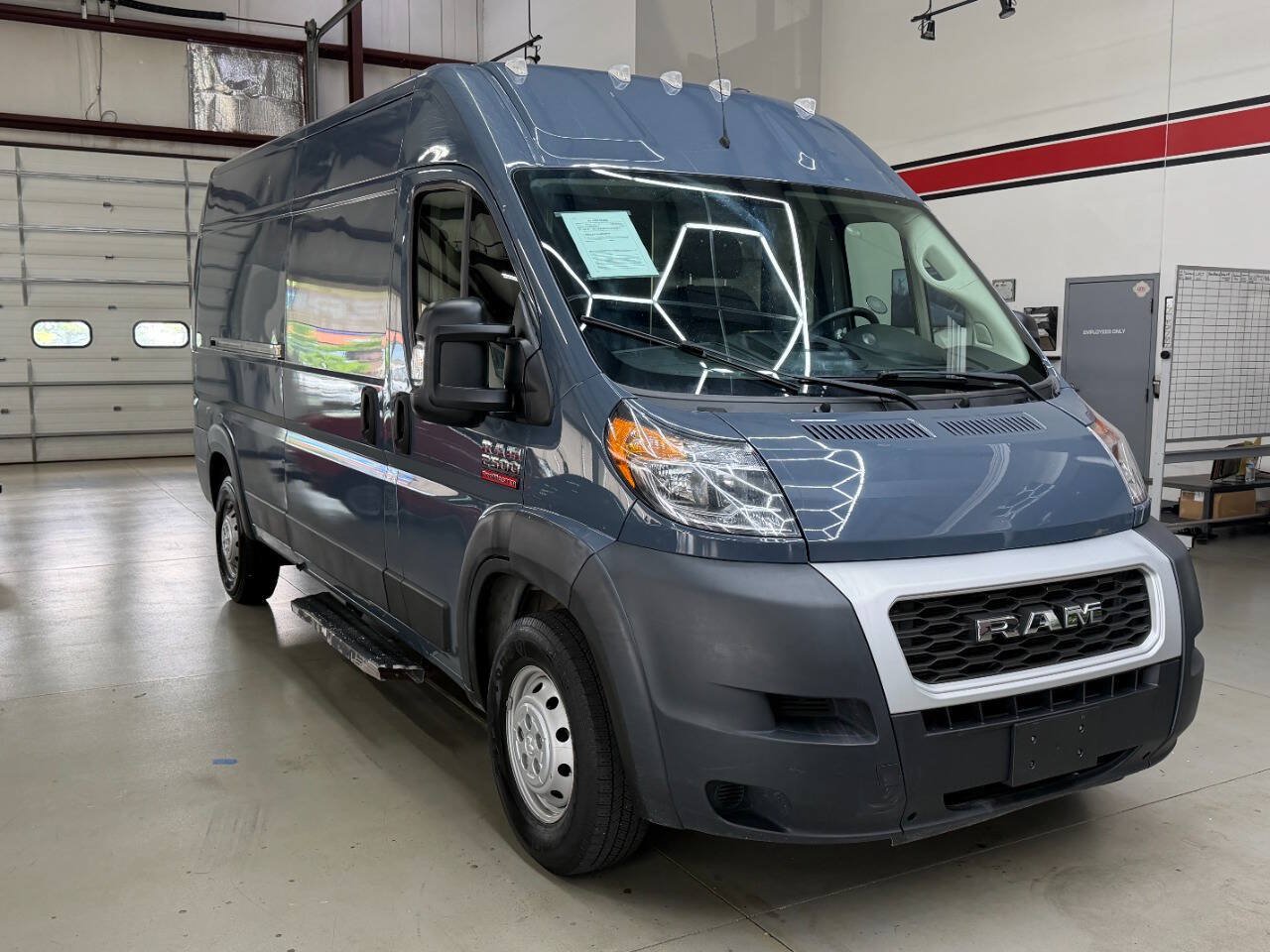 Used 2019 RAM ProMaster 2500 FWD image 1
