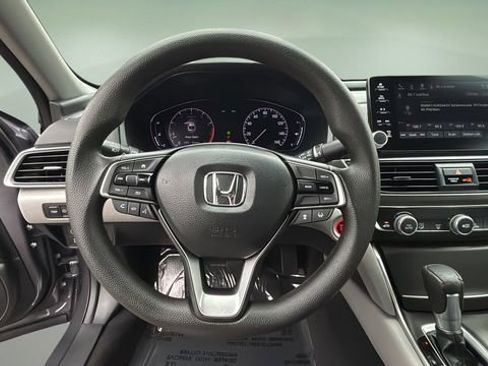 Used 2020 Honda Accord EX image 11