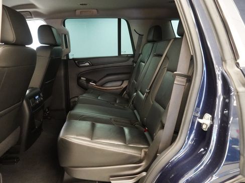 Used 2020 Chevrolet Tahoe LT w/ Luxury Package AWD/4WD image 28