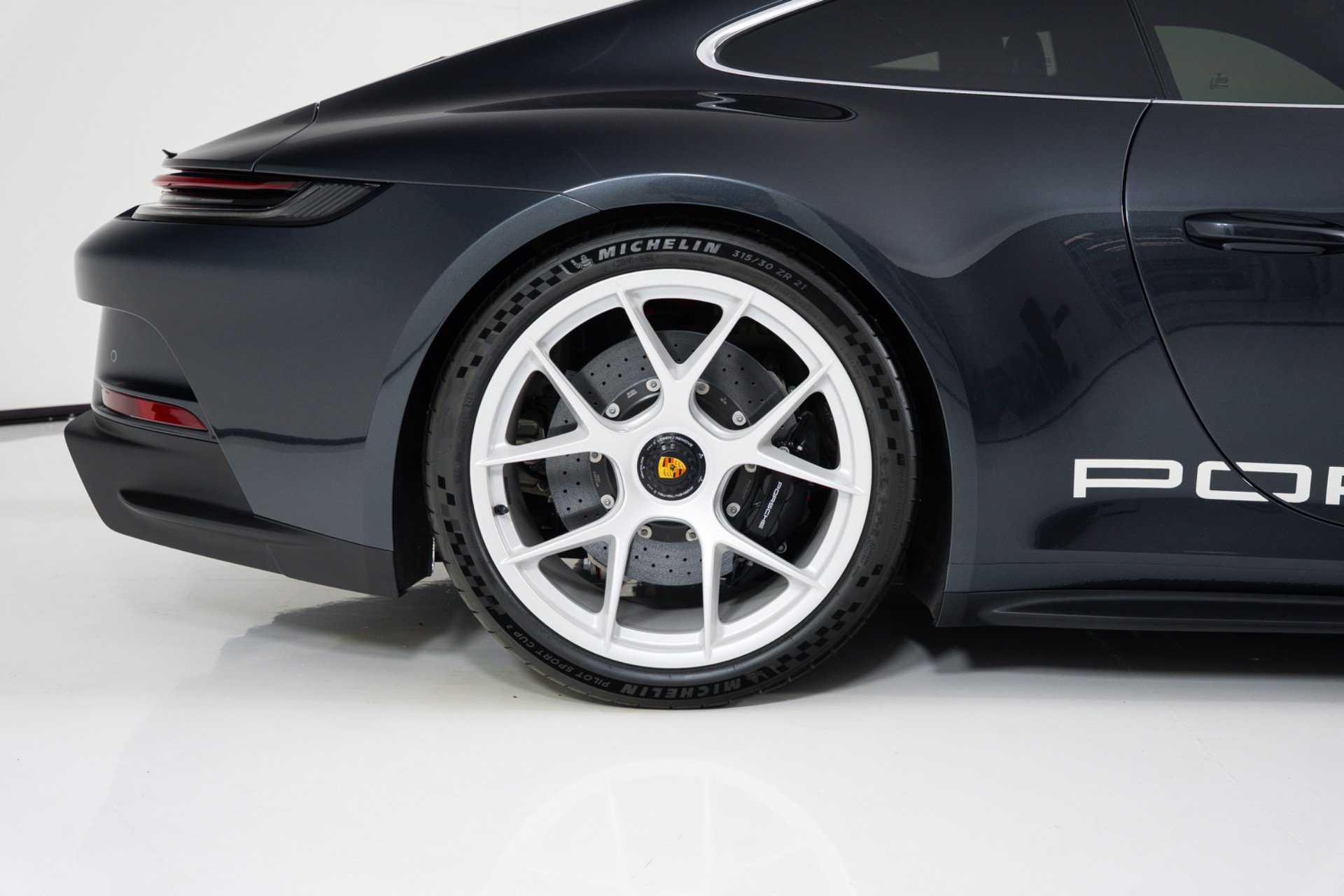 Used 2024 Porsche 911 GT3 RS RWD image 12