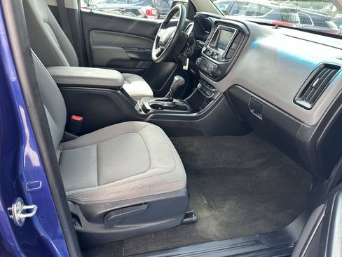 Used 2017 Chevrolet Colorado W/T w/ WT Convenience Package RWD image 13