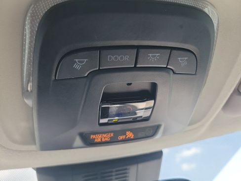 Used 2023 Toyota Corolla LE FWD image 28