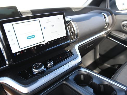 New 2026 Ford Expedition Platinum image 30