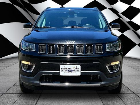 Used 2020 Jeep Compass Limited w/ Luxury Seat Group AWD/4WD image 3