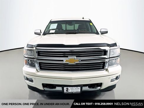 Used 2014 Chevrolet Silverado 1500 High Country w/ High Country Premium Package AWD/4WD image 2