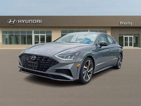 Used 2022 Hyundai Sonata SEL Plus w/ Preferred Accessory Package FWD image 1