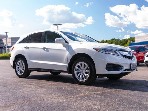 Certified 2018 Acura RDX AWD image 3