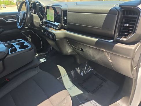 Used 2024 Chevrolet Silverado 1500 LT AWD/4WD image 28