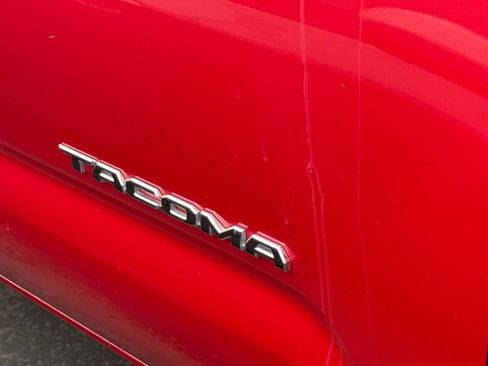 Used 2017 Toyota Tacoma TRD Off-Road w/ Tow Package image 7