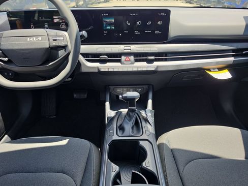 New 2026 Kia K4 FWD image 14