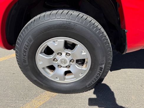 Used 2005 Toyota Tacoma 4x4 Double Cab image 9