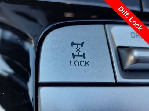 Used 2023 Hyundai Tucson Blue image 17