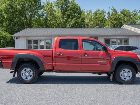 Used 2014 Toyota Tacoma 4x4 Double Cab w/ Convenience Package image 9