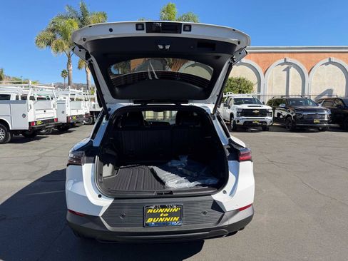 New 2026 Chevrolet Equinox EV LT image 14