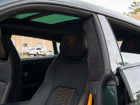 Used 2024 Lamborghini Urus S AWD/4WD image 28