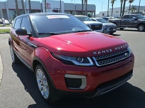 Used 2017 Land Rover Range Rover Evoque SE AWD/4WD image 3
