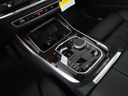 New 2026 BMW X5 xDrive50e w/ M Sport Package image 25