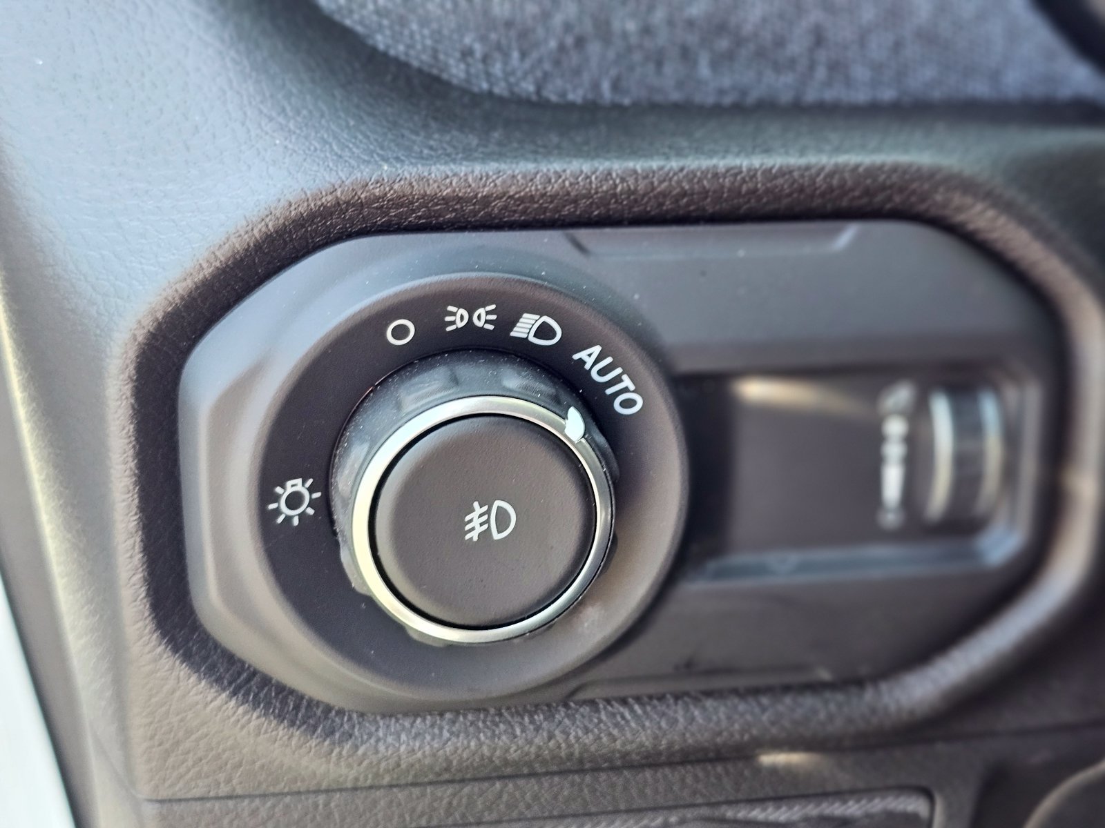 New 2026 Jeep Wrangler Unlimited Sport w/ Dual Top Group AWD/4WD image 19