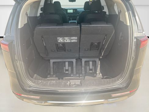 Used 2024 Kia Carnival SX FWD image 26