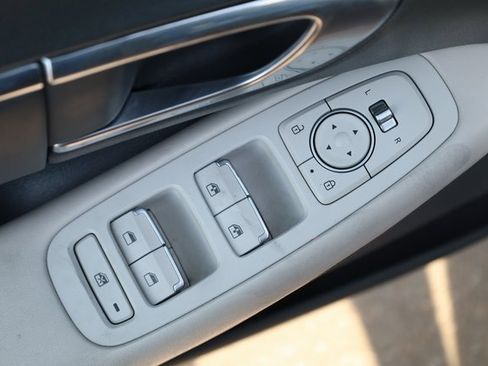 Used 2023 Hyundai Sonata SEL image 12