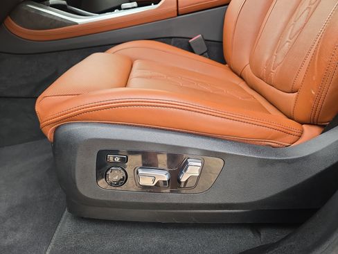Certified 2024 BMW X7 xDrive40i w/ Executive Package AWD/4WD image 17