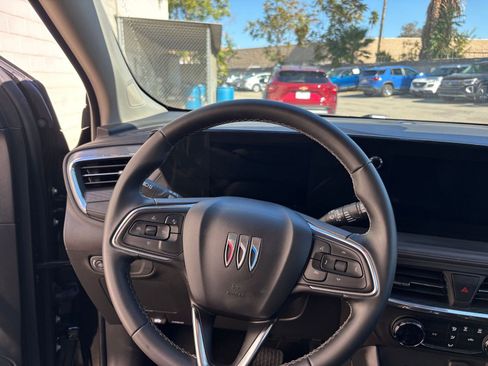 Used 2025 Buick Encore GX Preferred image 34