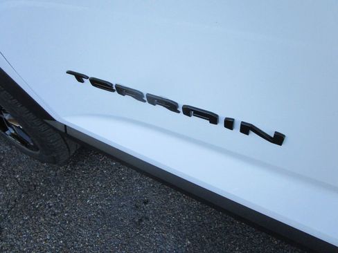 New 2026 GMC Terrain Elevation w/ Elevation Premium Package image 10