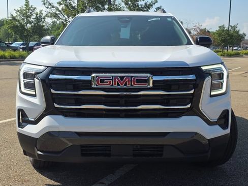 New 2027 GMC Terrain Elevation w/ Elevation Premium Package FWD image 11