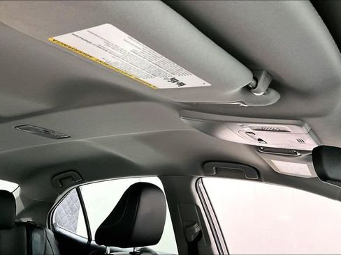 Used 2024 Toyota Camry SE image 27