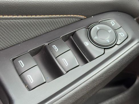Used 2018 Chevrolet Traverse Premier w/ LPO, Floor Liner Package AWD/4WD image 25