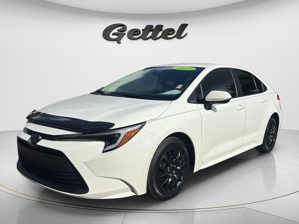 Used 2023 Toyota Corolla LE FWD image 1