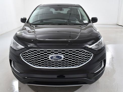 Used 2024 Ford Edge SEL w/ Convenience Package image 3