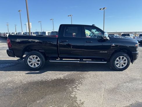 New 2026 RAM 2500 Laramie w/ Sport Appearance Package AWD/4WD image 6