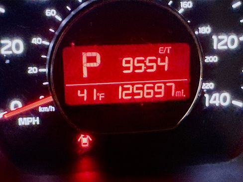 Used 2015 Kia Soul FWD image 19