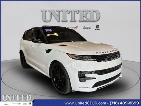Used 2023 Land Rover Range Rover Sport SE Dynamic image 1