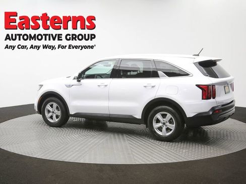 Used 2023 Kia Sorento LX FWD image 58