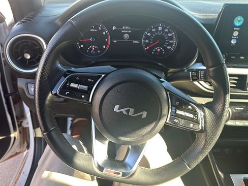 Used 2024 Kia Forte GT-Line w/ GT-Line Premium Package FWD image 4