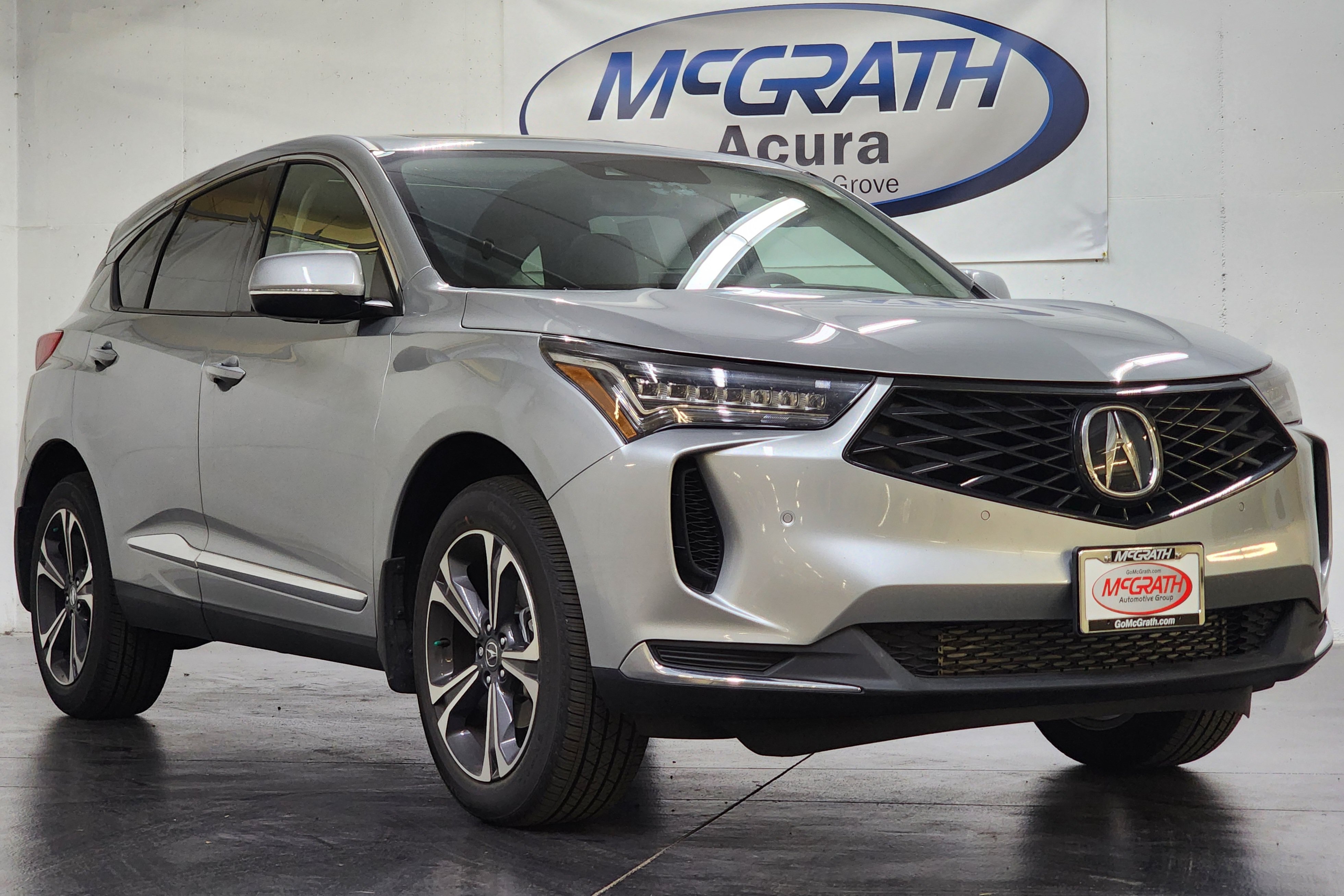 Certified 2025 Acura RDX w/ Technology Package AWD/4WD image 3