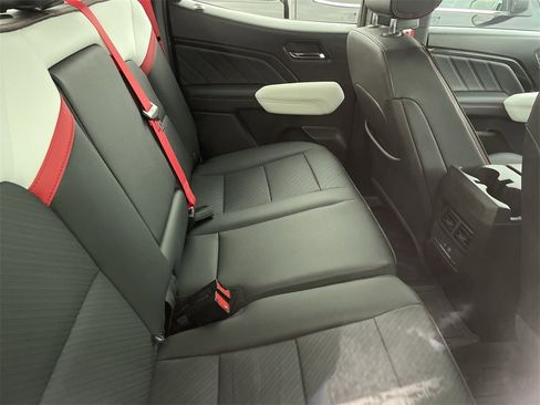 Used 2024 GMC Canyon AT4X image 11