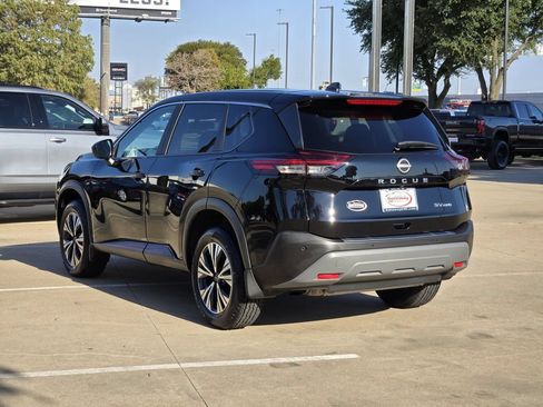 Used 2023 Nissan Rogue SV AWD/4WD image 7